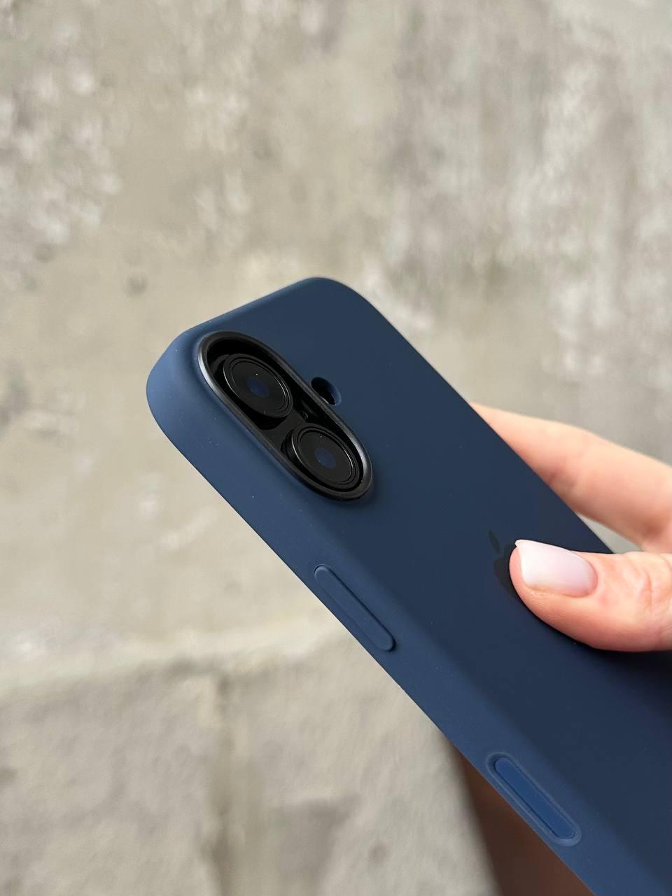 Чехол Silicone case с Magsafe на iPhone 17 Midnight (06)