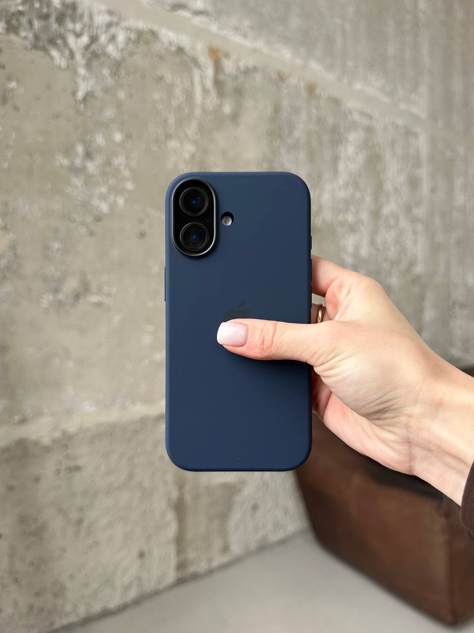 Чехол Silicone case с Magsafe на iPhone 17 Midnight (06)