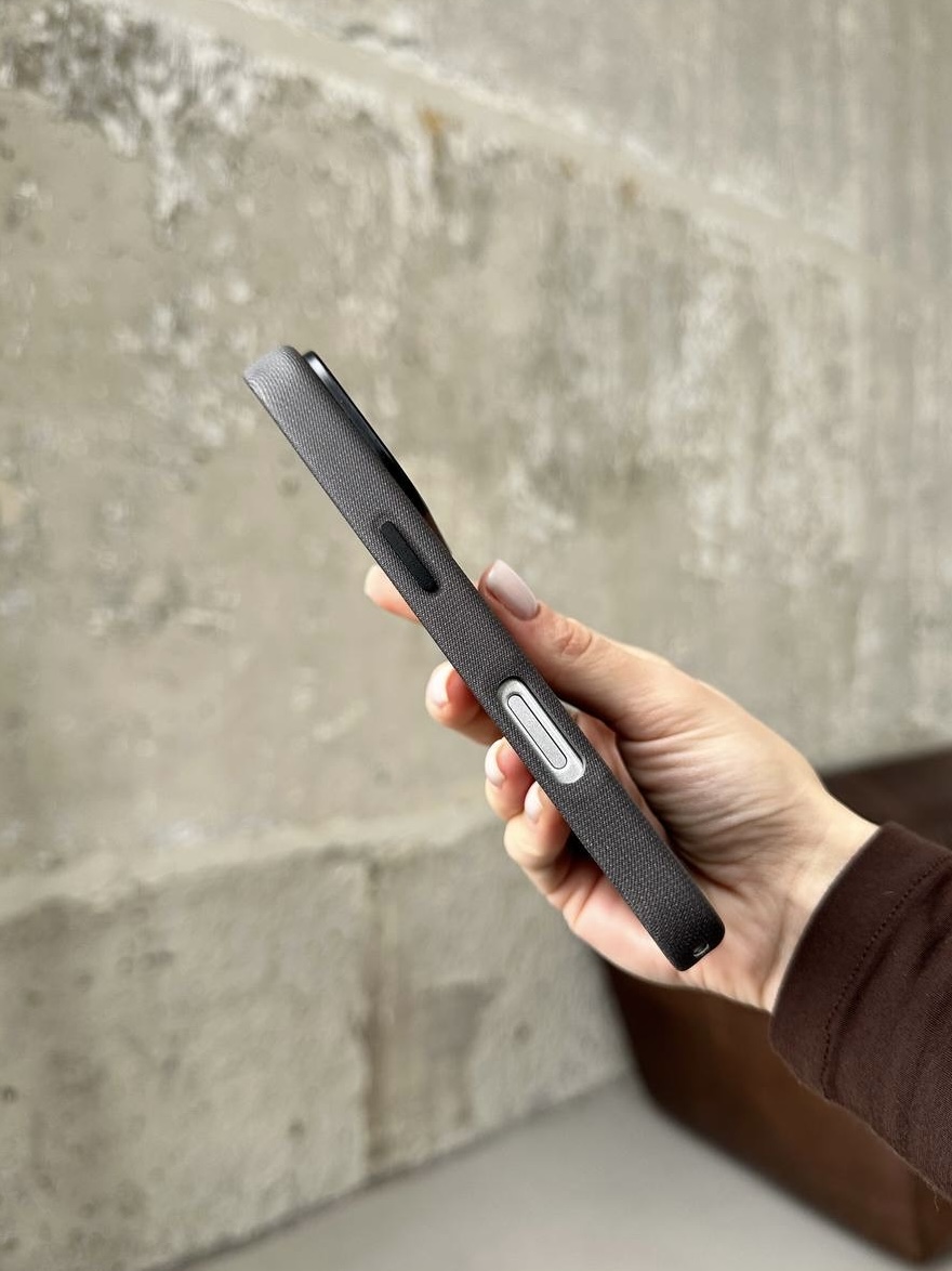 Чехол TechWoven с MagSafe для iPhone 17 Pro Max Black