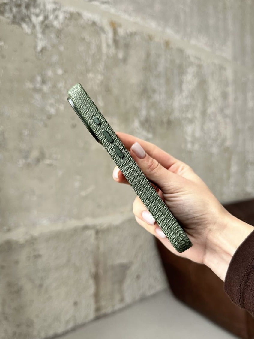 Чехол TechWoven с MagSafe для iPhone 17 Pro Max Green