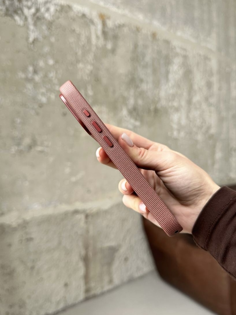 Чохол TechWoven з MagSafe для iPhone 17 Pro Sienna