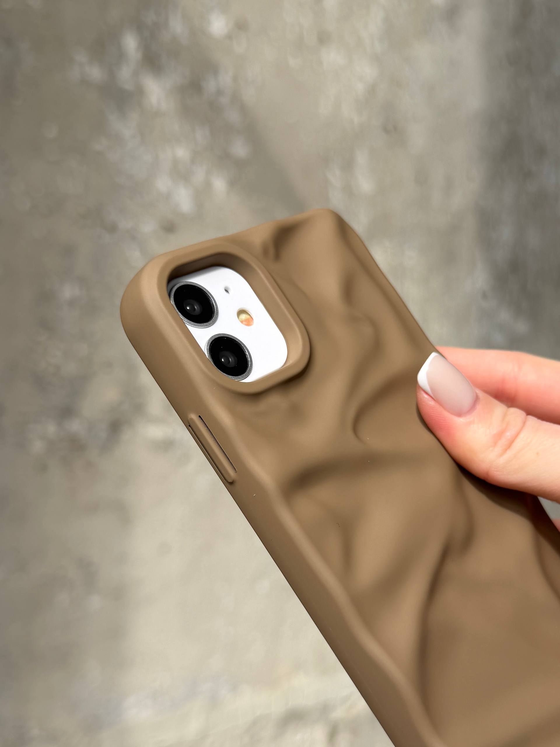 Чехол матовый волнистый Wave Case для iPhone 11 Milk Chocolate (05)