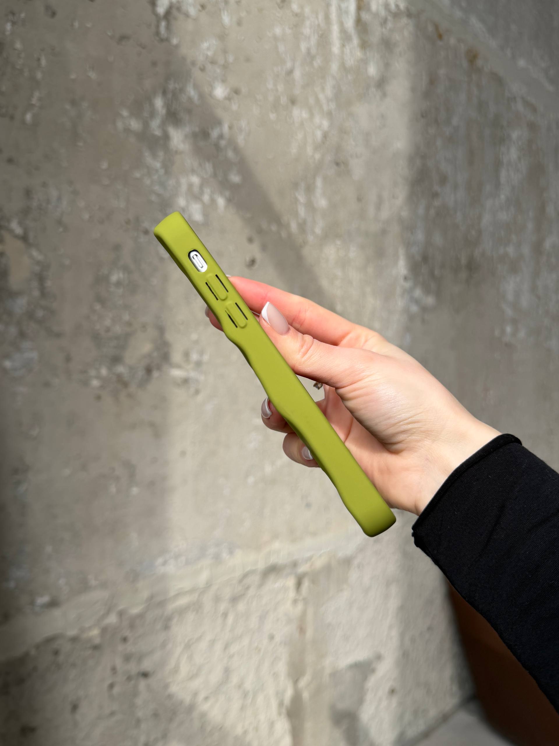 Чехол матовый волнистый Wave Case для iPhone 11 Green (09)