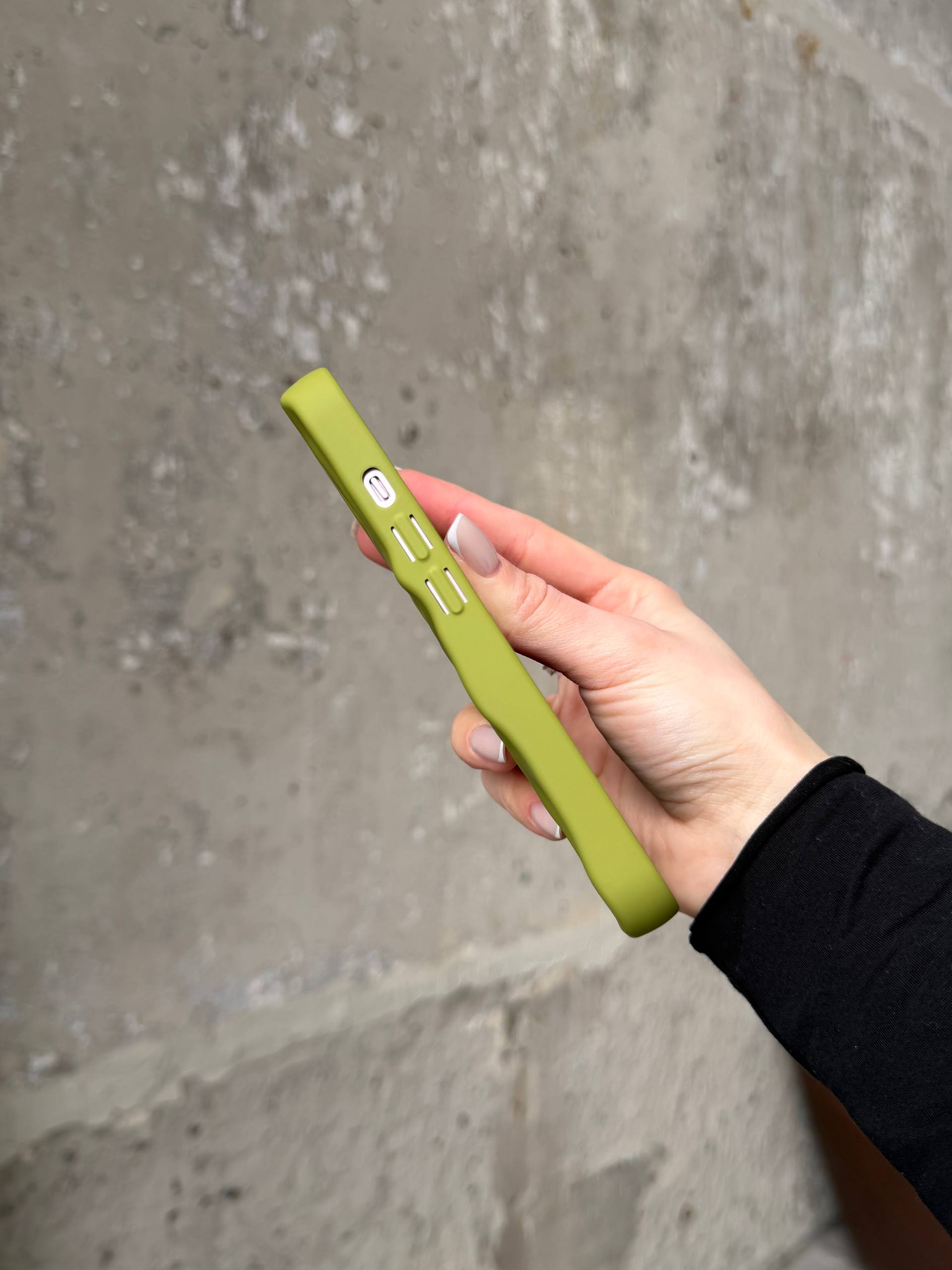 Чехол матовый волнистый Wave Case для iPhone 14+ Green (09)