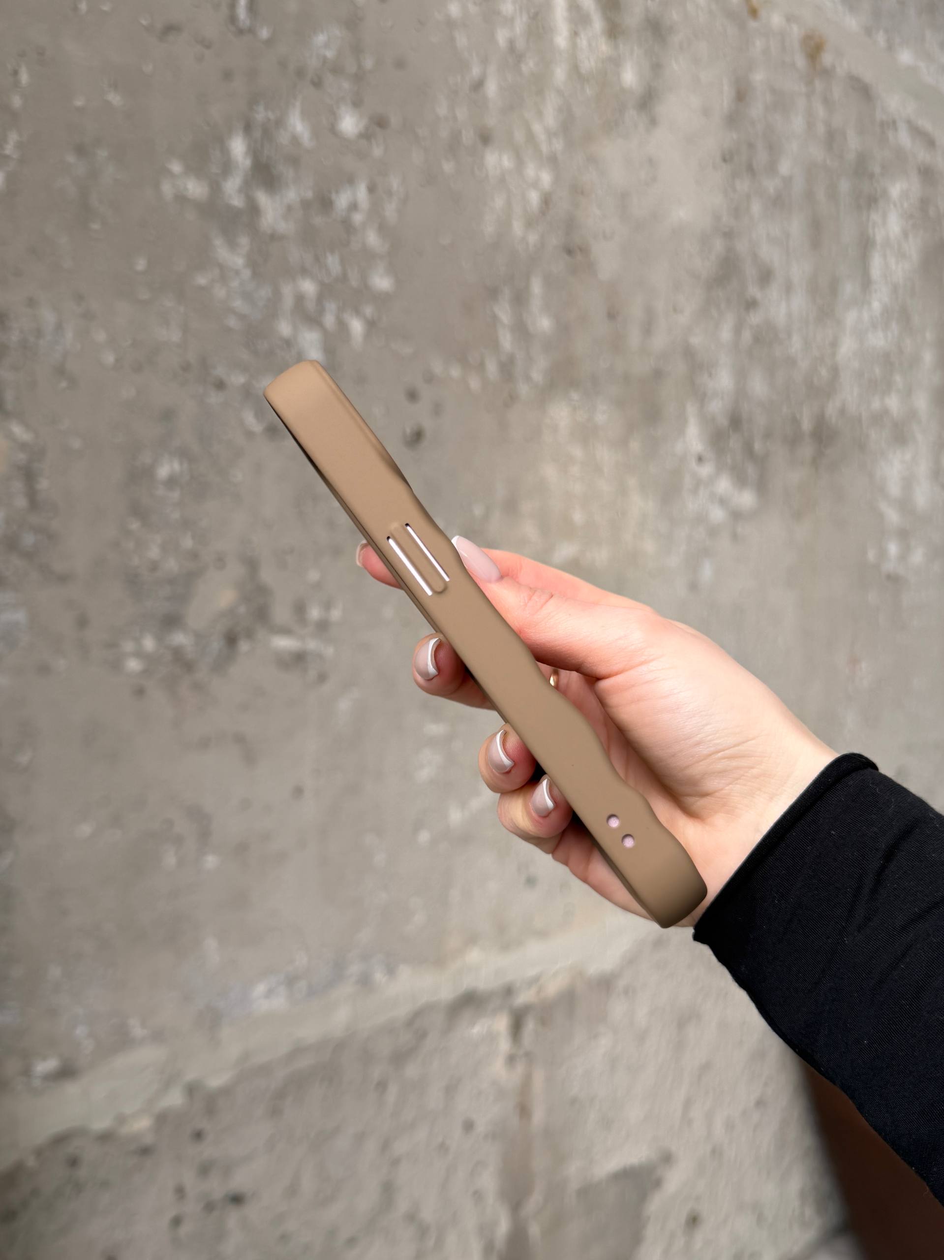 Чехол матовый волнистый Wave Case для iPhone 14+ Milk Chocolate (05)