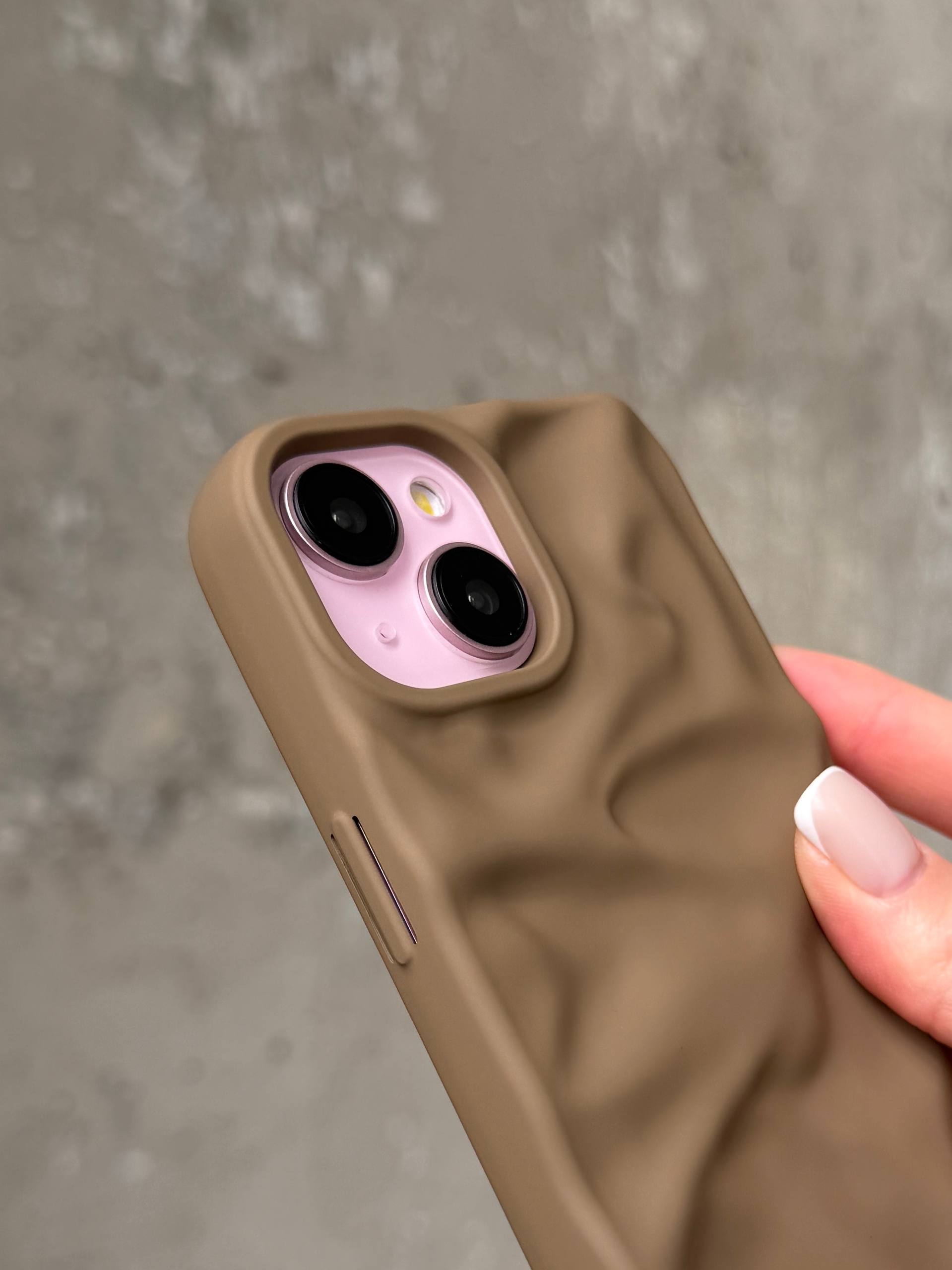 Чехол матовый волнистый Wave Case для iPhone 14+ Milk Chocolate (05)