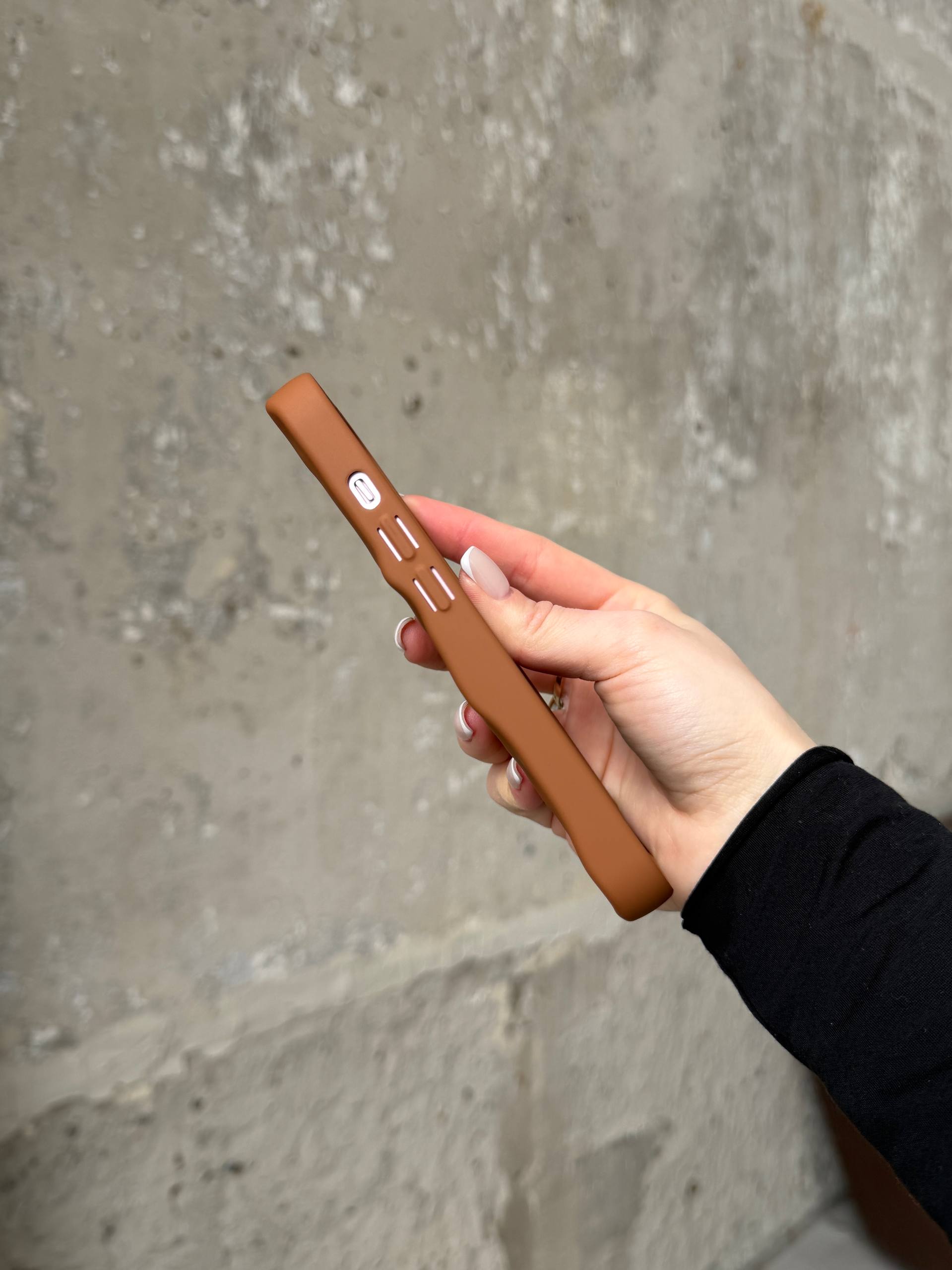 Чехол матовый волнистый Wave Case для iPhone 14+ Brown (03)
