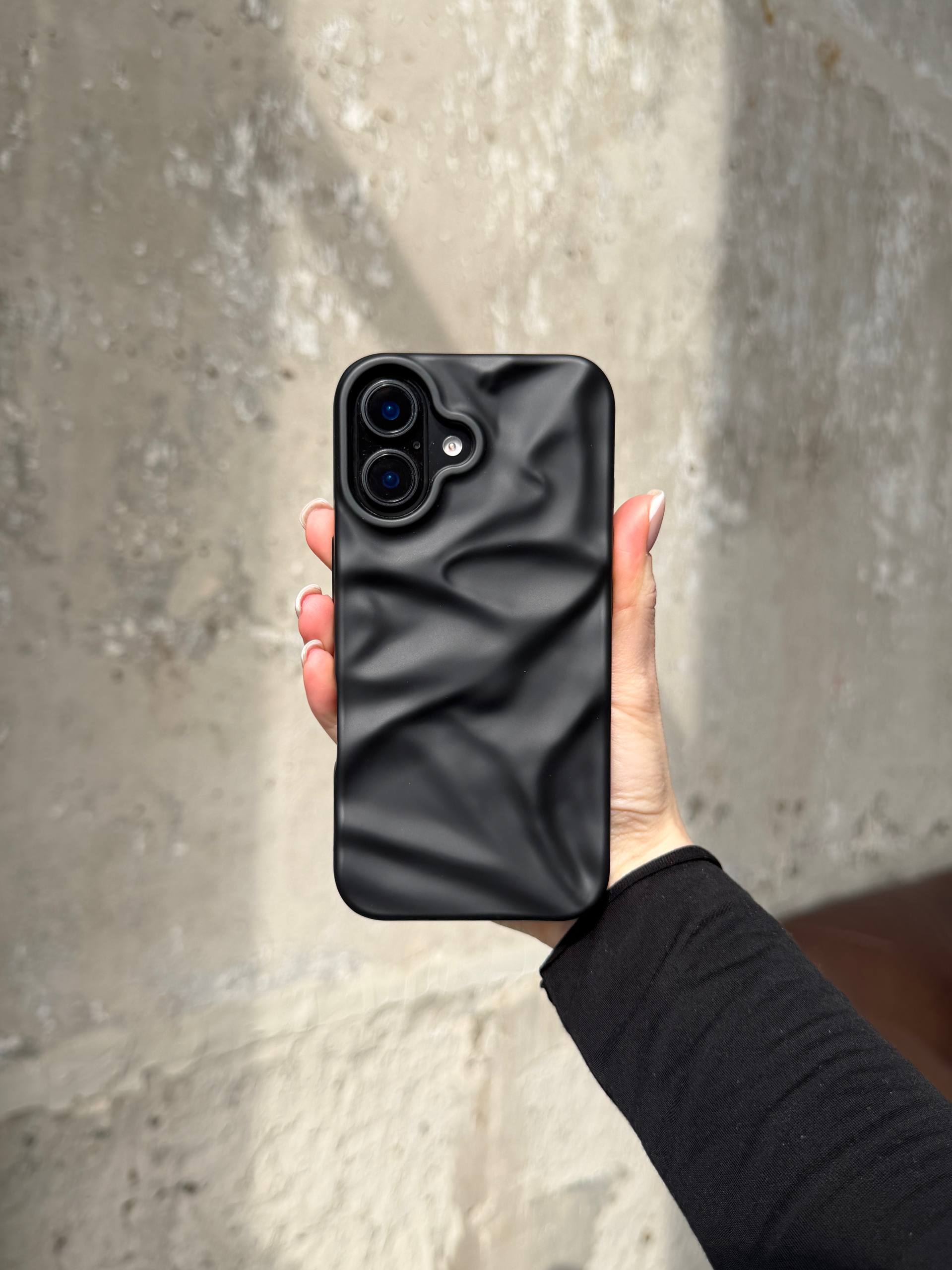 Чехол матовый волнистый Wave Case на iPhone 17 Black (07)