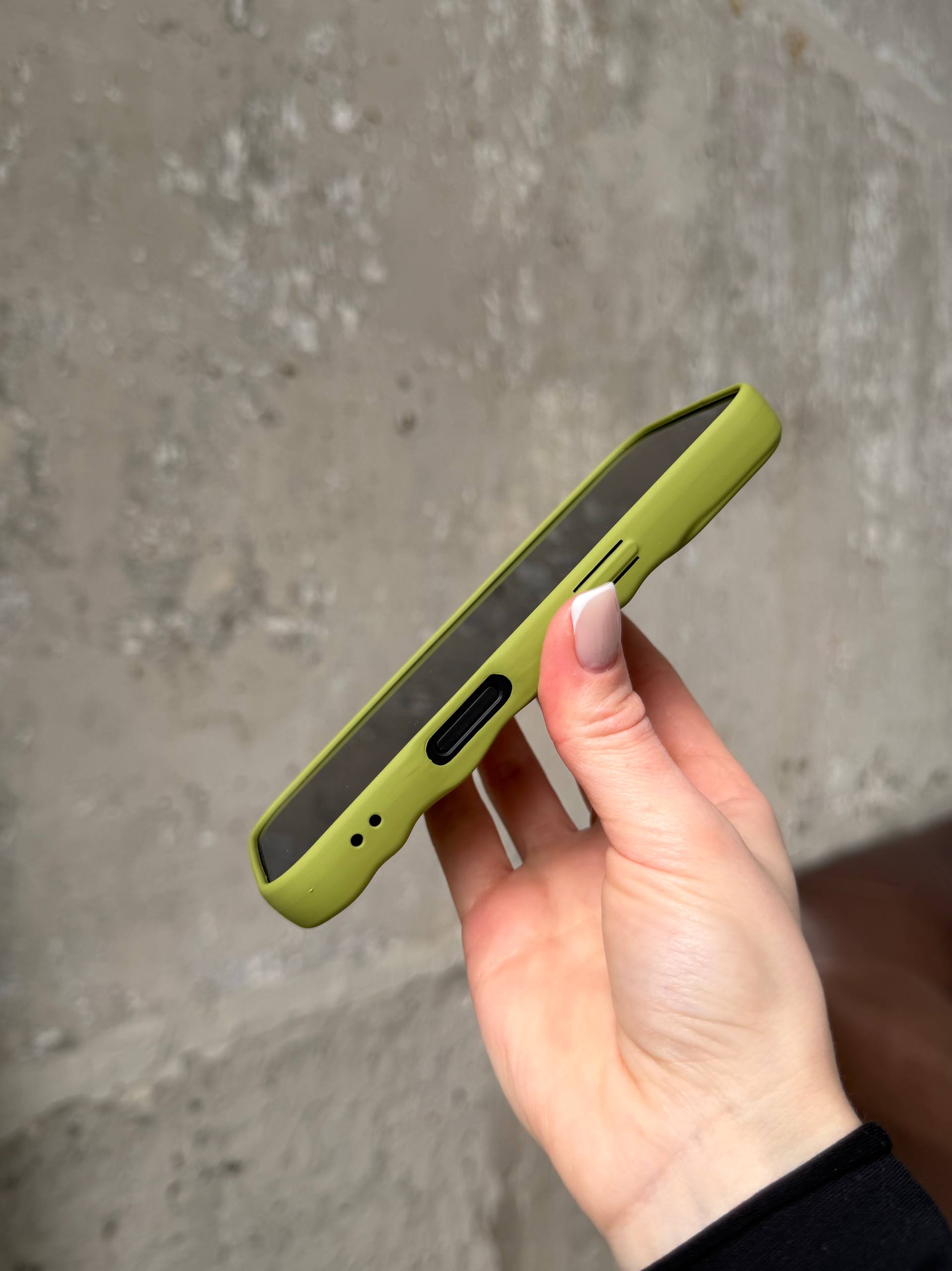 Чехол матовый волнистый Wave Case для iPhone 17 Green (09)