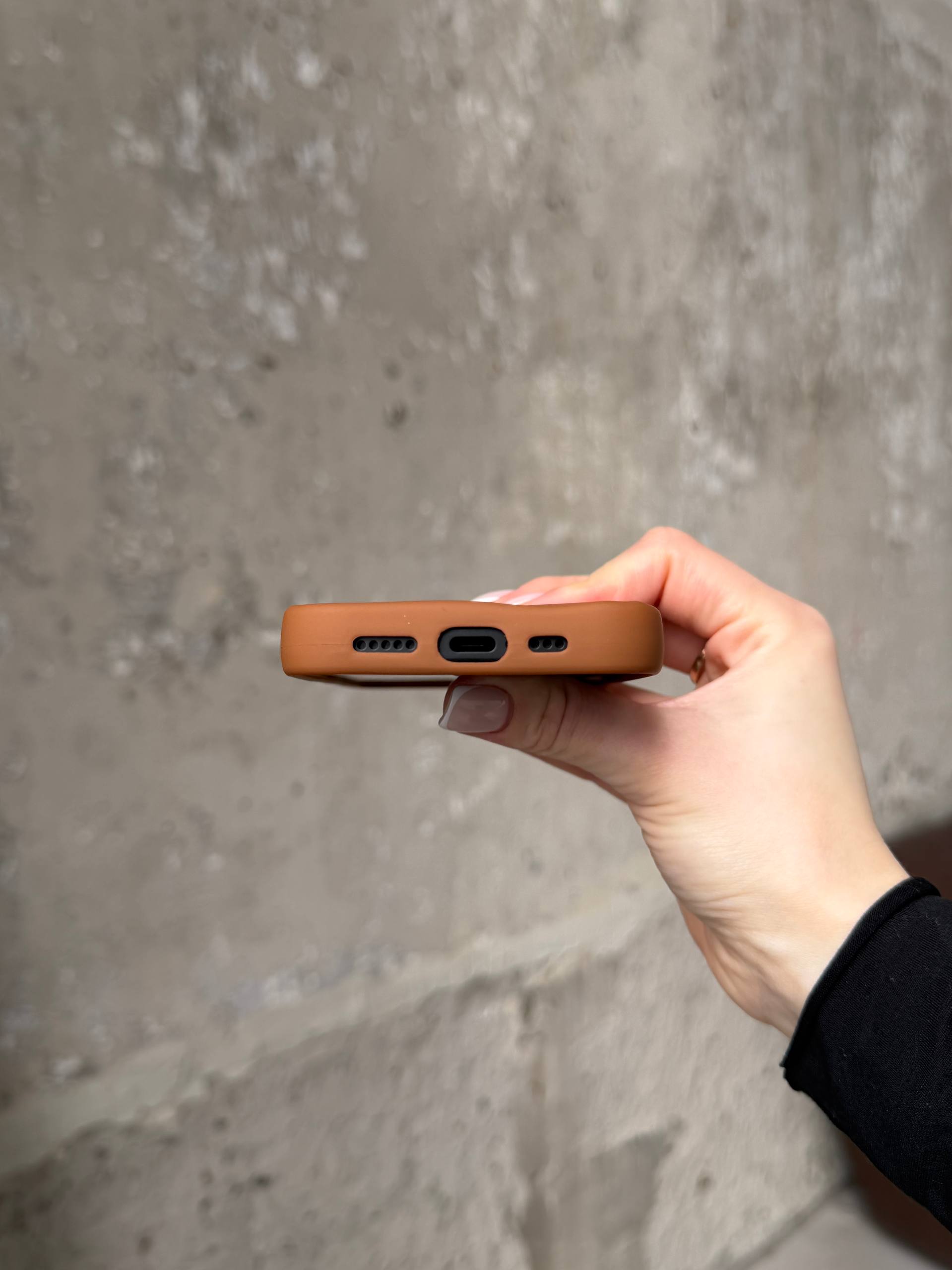 Чохол матовий хвилястий Wave Case на iPhone 17 Brown (03)