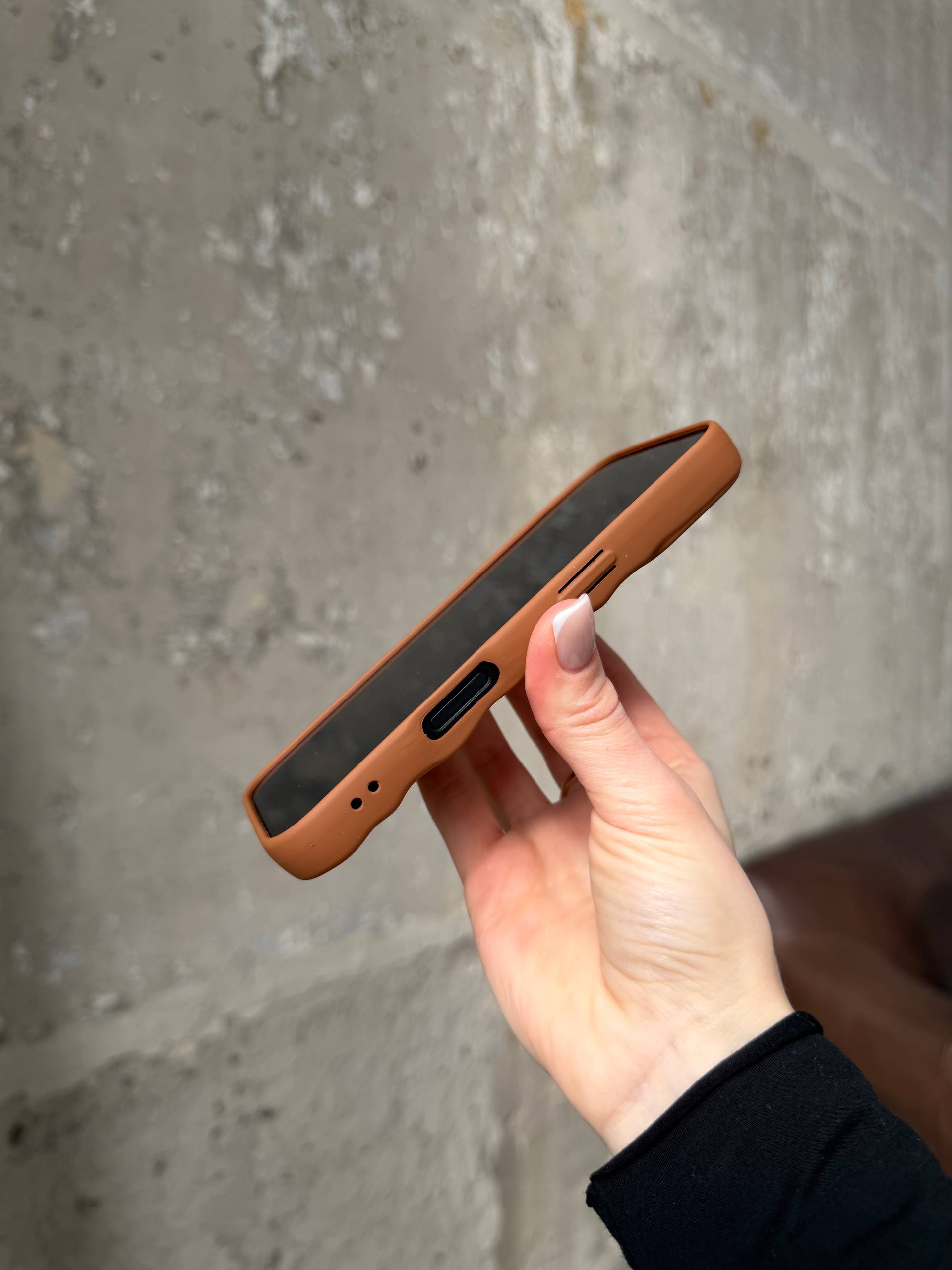 Чохол матовий хвилястий Wave Case на iPhone 17 Brown (03)