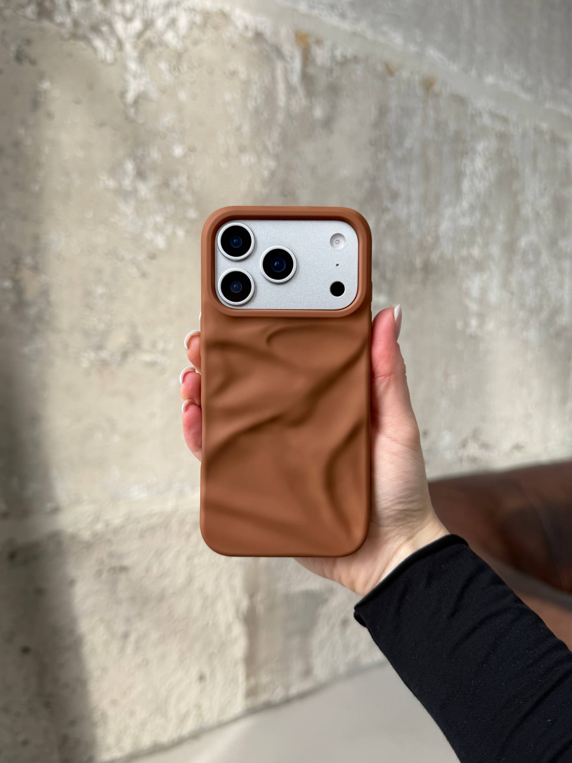 Чехол матовый волнистый Wave Case для iPhone 17 Pro Max Brown (03)