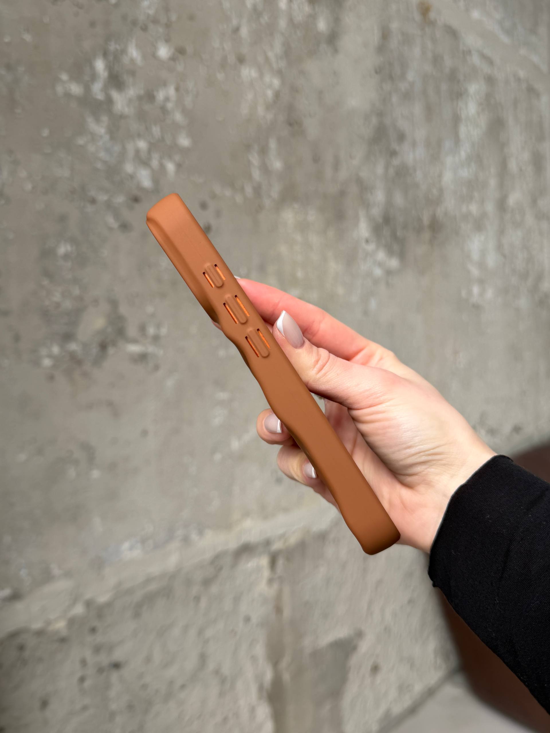 Чехол матовый волнистый Wave Case для iPhone 17 Pro Max Brown (03)