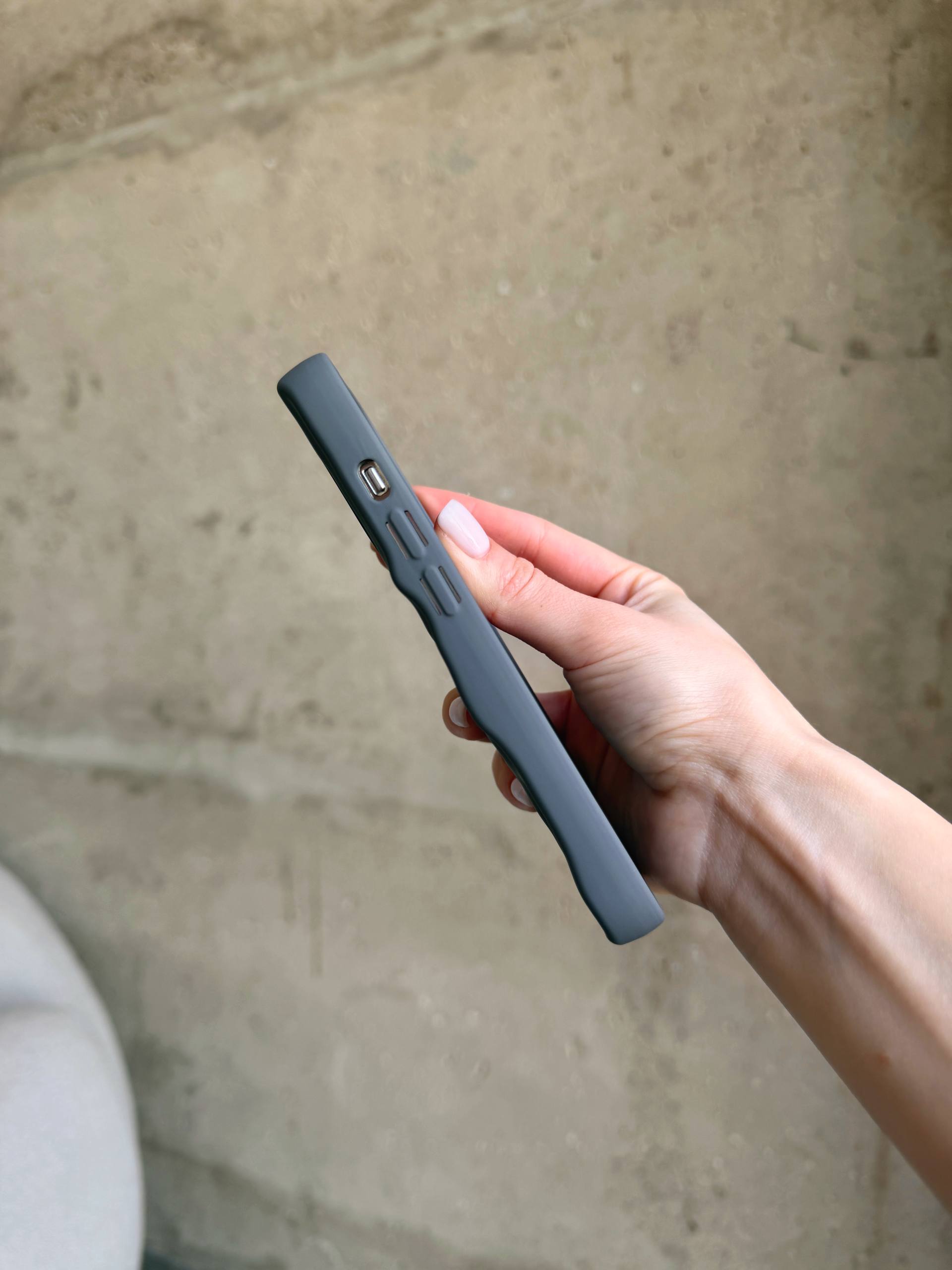 Чехол матовый волнистый Wave Case для iPhone 13 Pro Grey (02)
