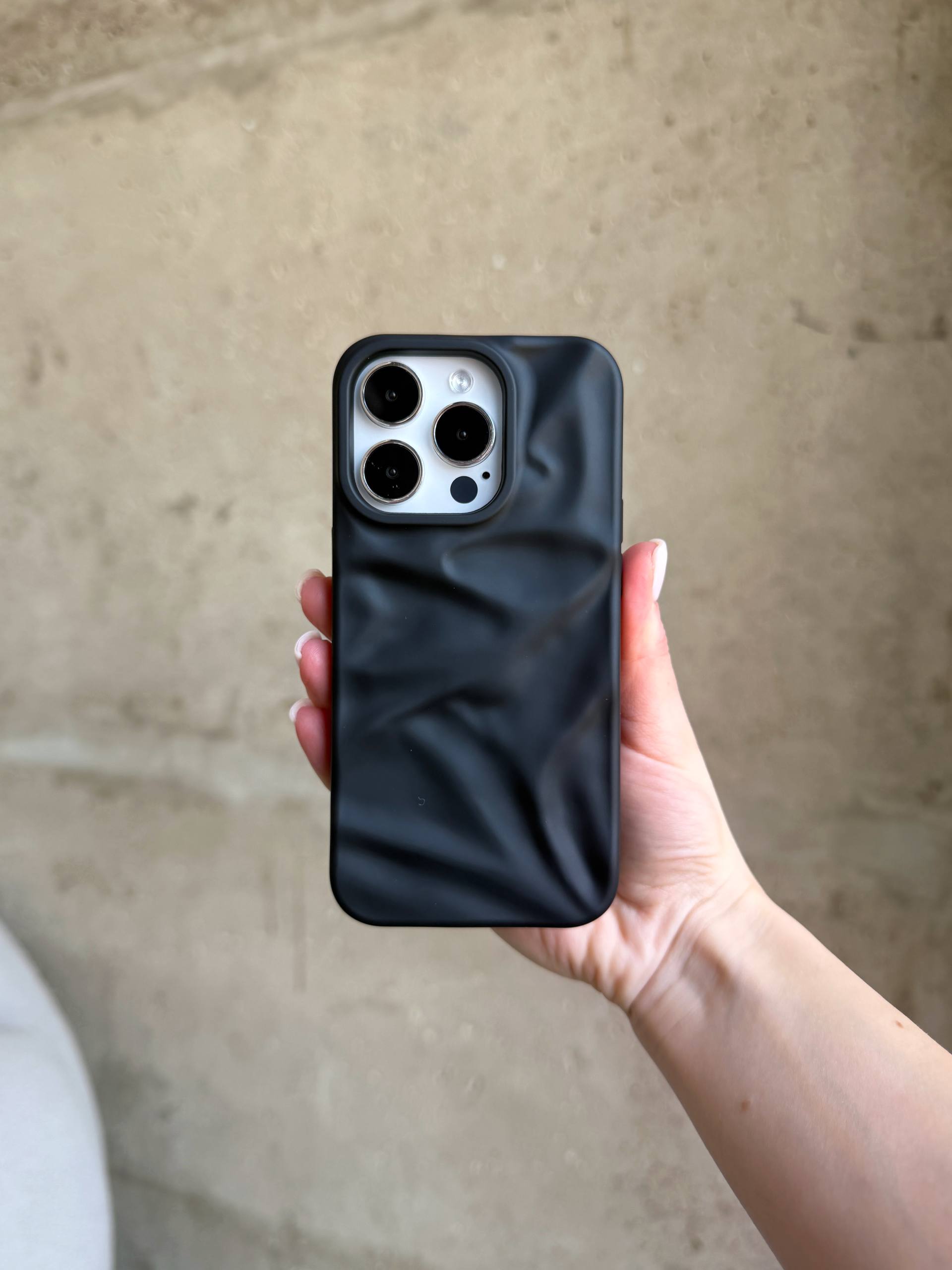 Чехол матовый волнистый Wave Case для iPhone 16 Pro Black (07)
