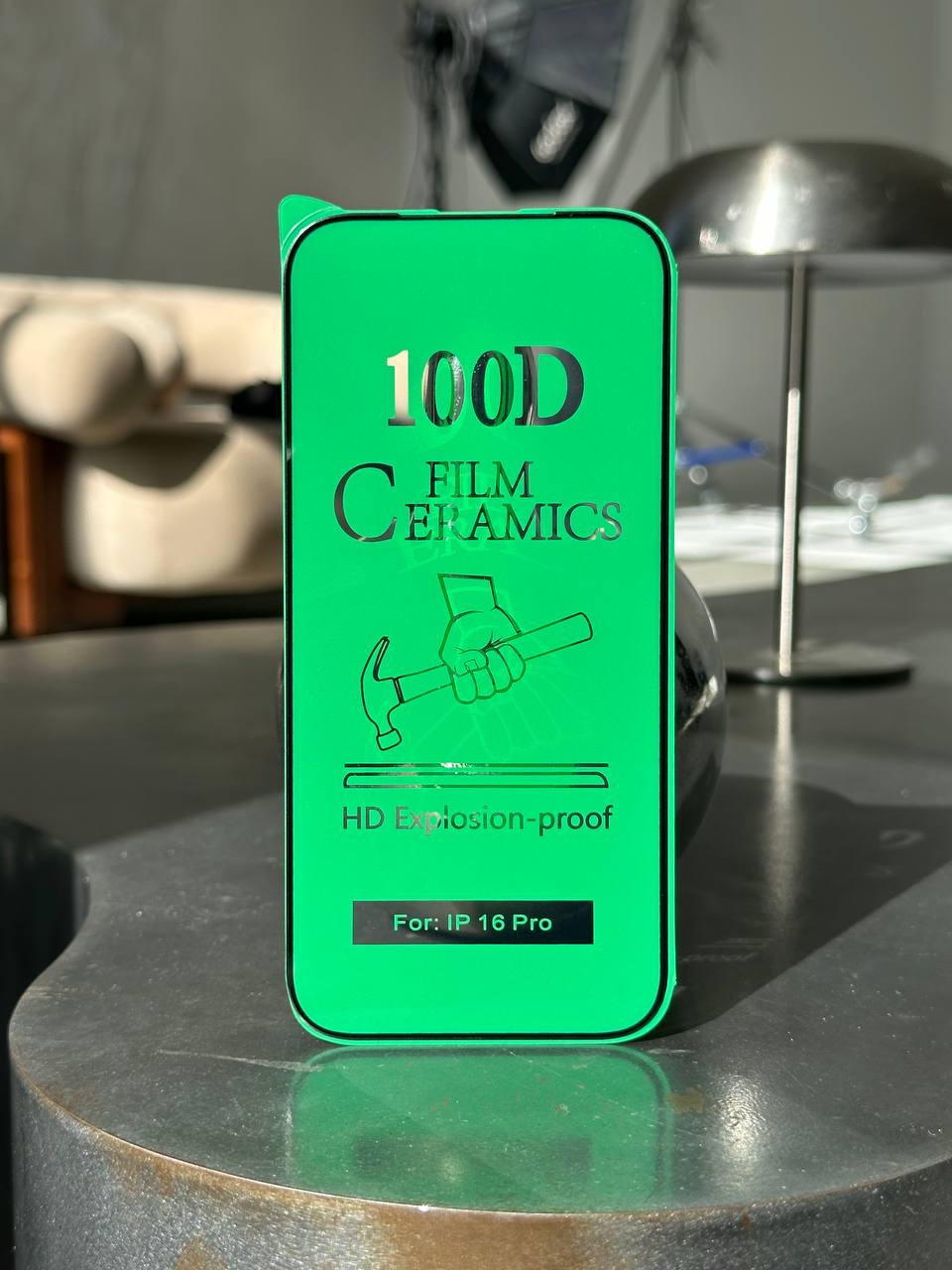 Защитное стекло Ceramic гибкое глянцевое на iPhone 16 Pro