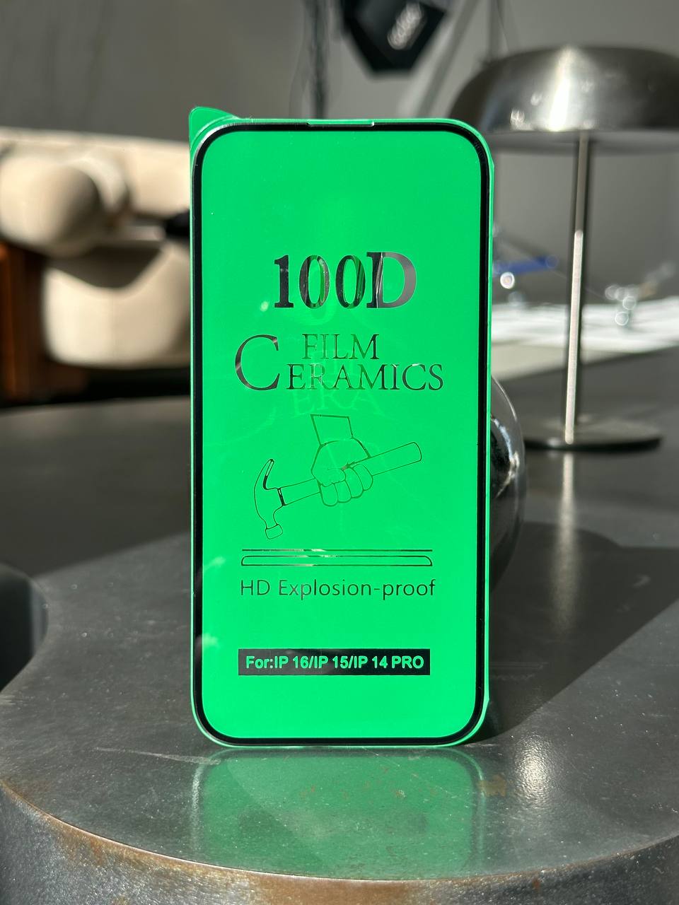 Защитное стекло Ceramic гибкое глянцевое на iPhone 16