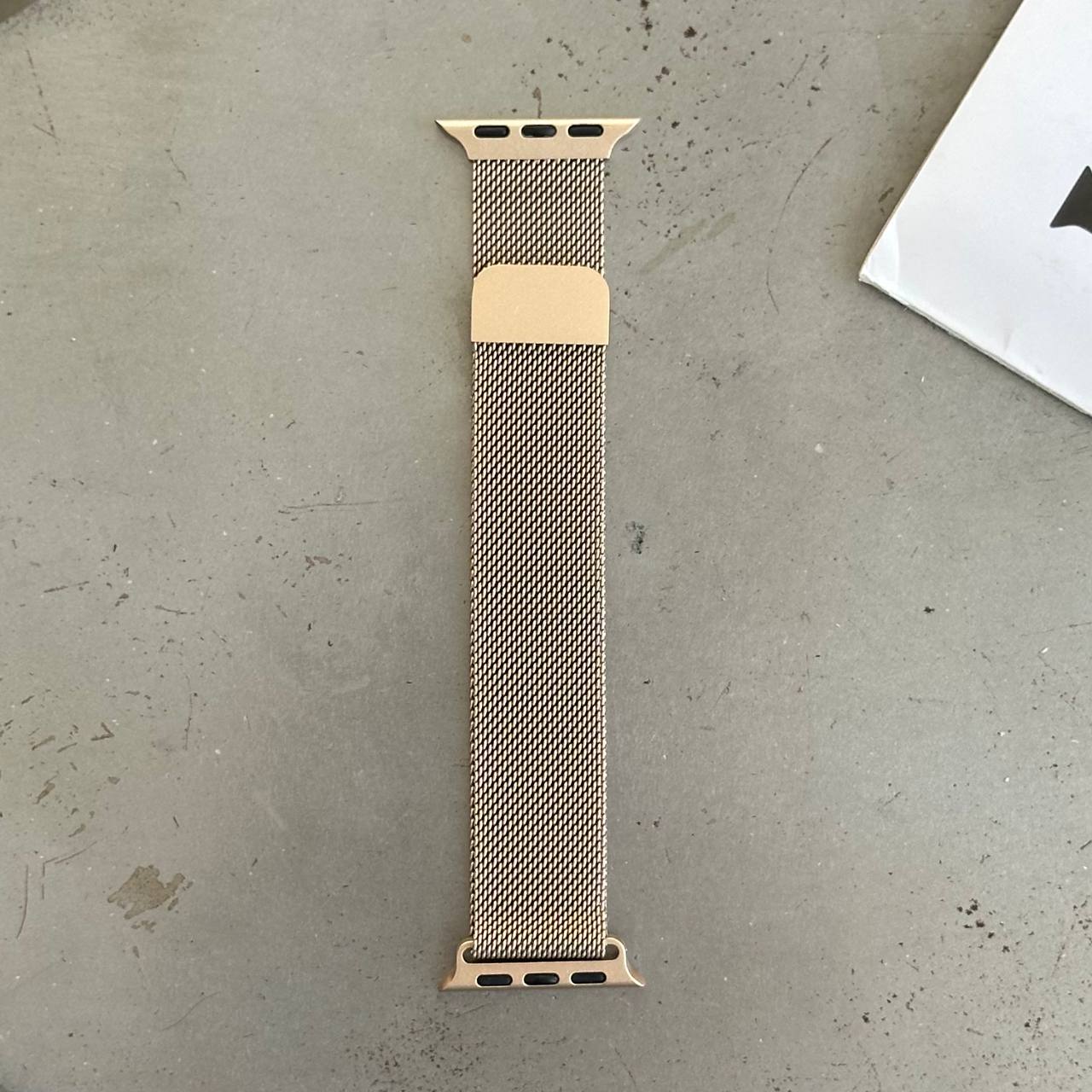 Ремінець Milanese Loop 38mm / 40mm / 41mm / 42mm(10,11 серія) Champagne