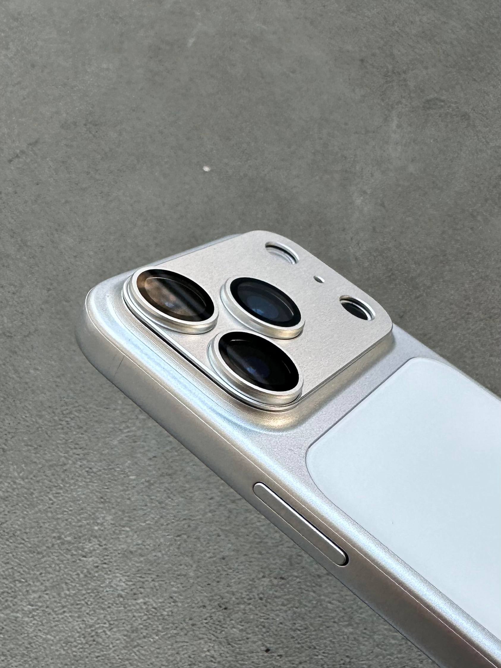 Защитная накладка для камеры на iPhone 17 Pro Max Silver