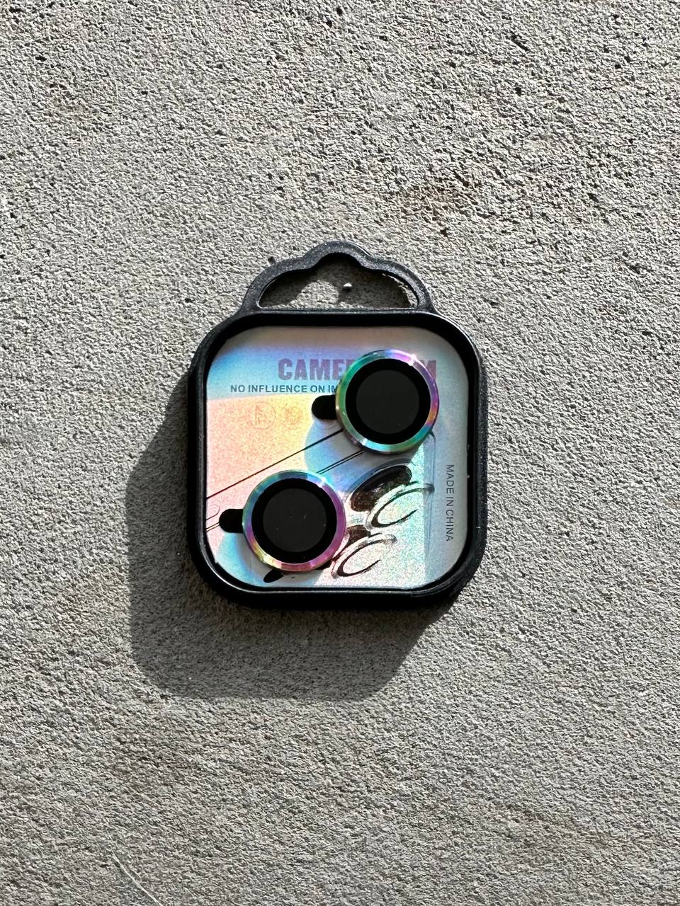 Защитные линзы на камеру на iPhone 15/15+ Rainbow