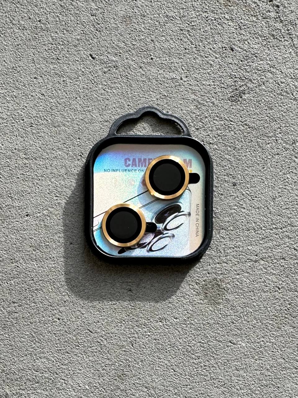 Защитные линзы на камеру iPhone 15/15+ Gold