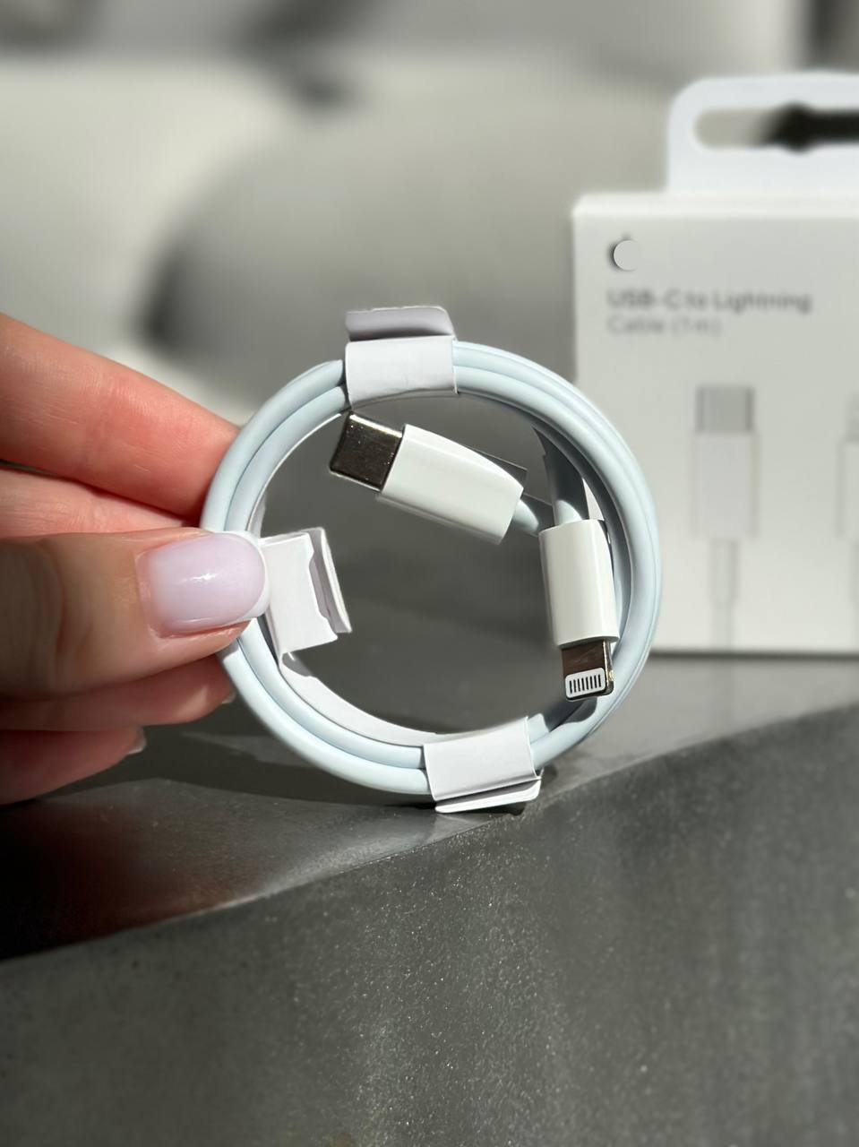Кабель USB-C — Lightning с Яблочком