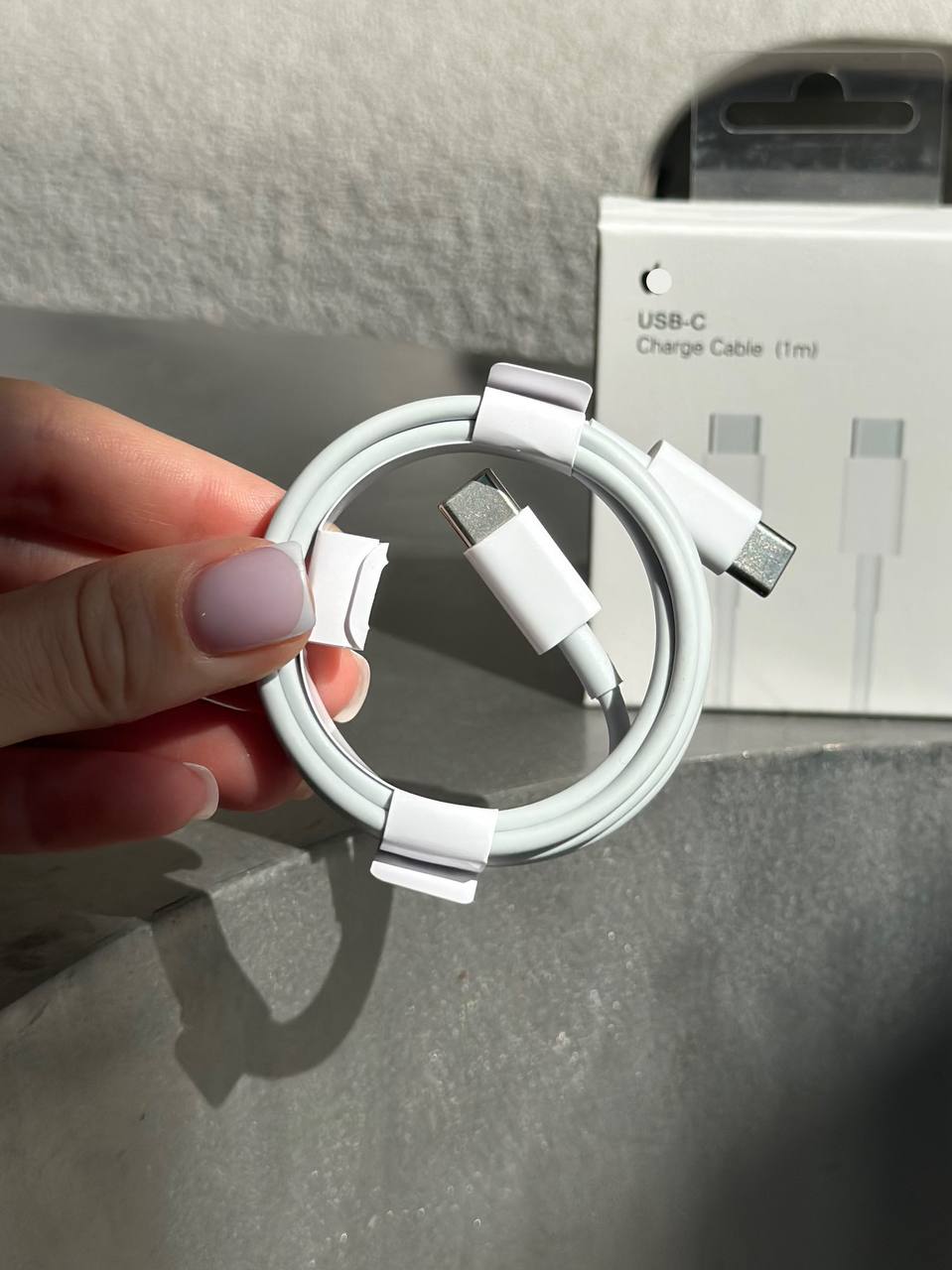 Кабель USB-C — USB-C с Яблочком