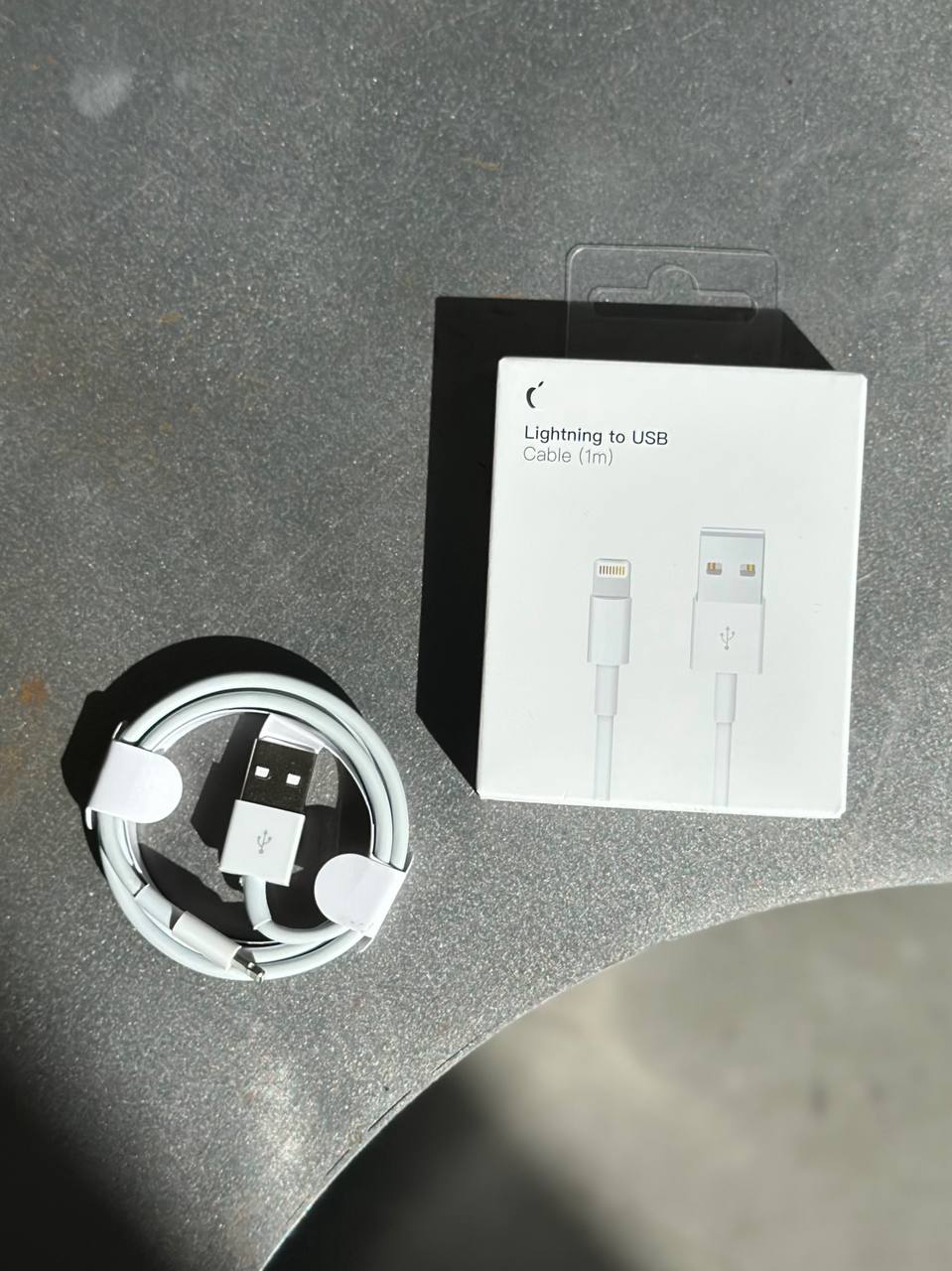 Кабель USB - Lightning с Яблочком