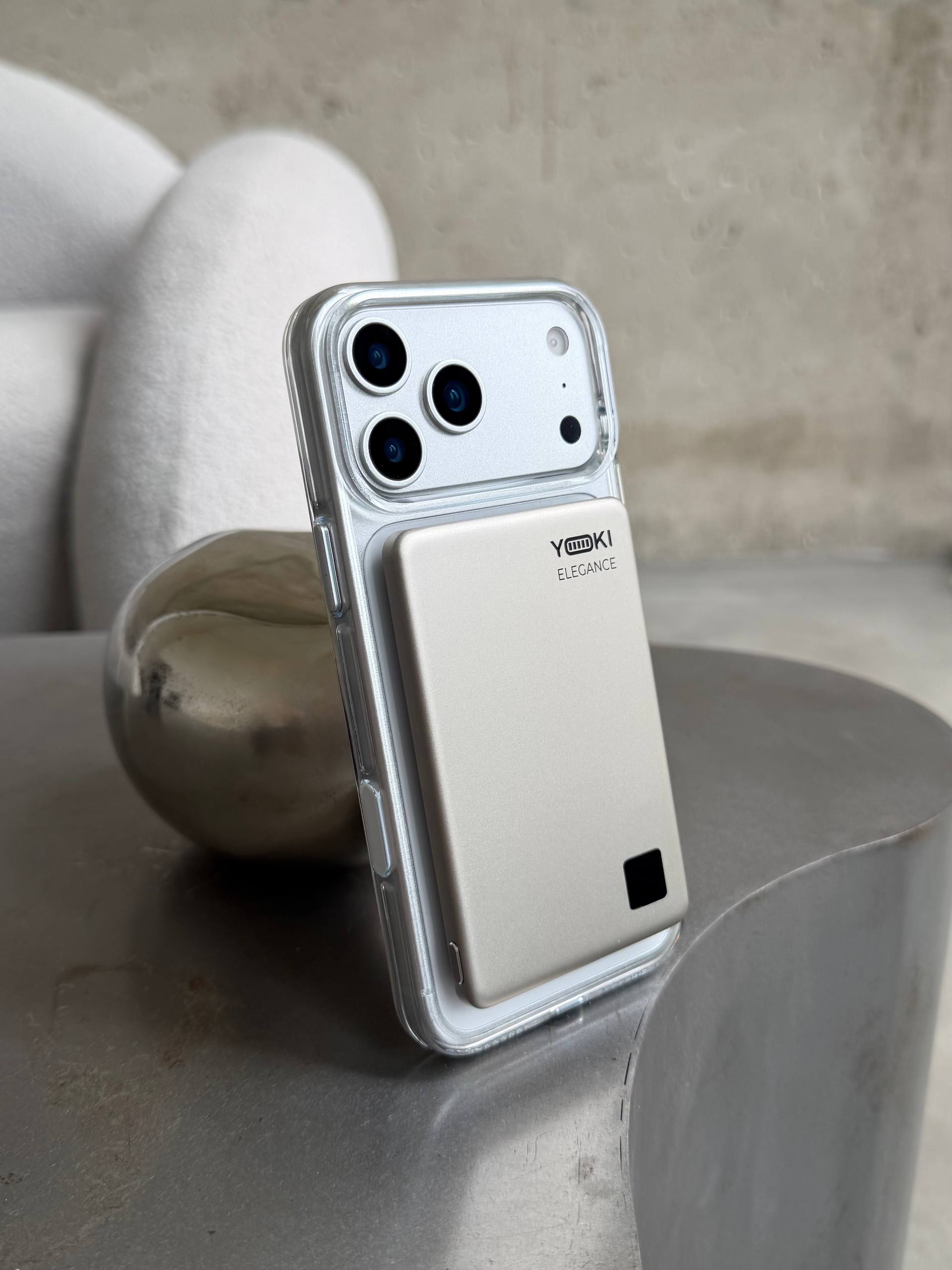 Повербанк Yoki Elegance 15W с Magsafe 5000mAh Titan