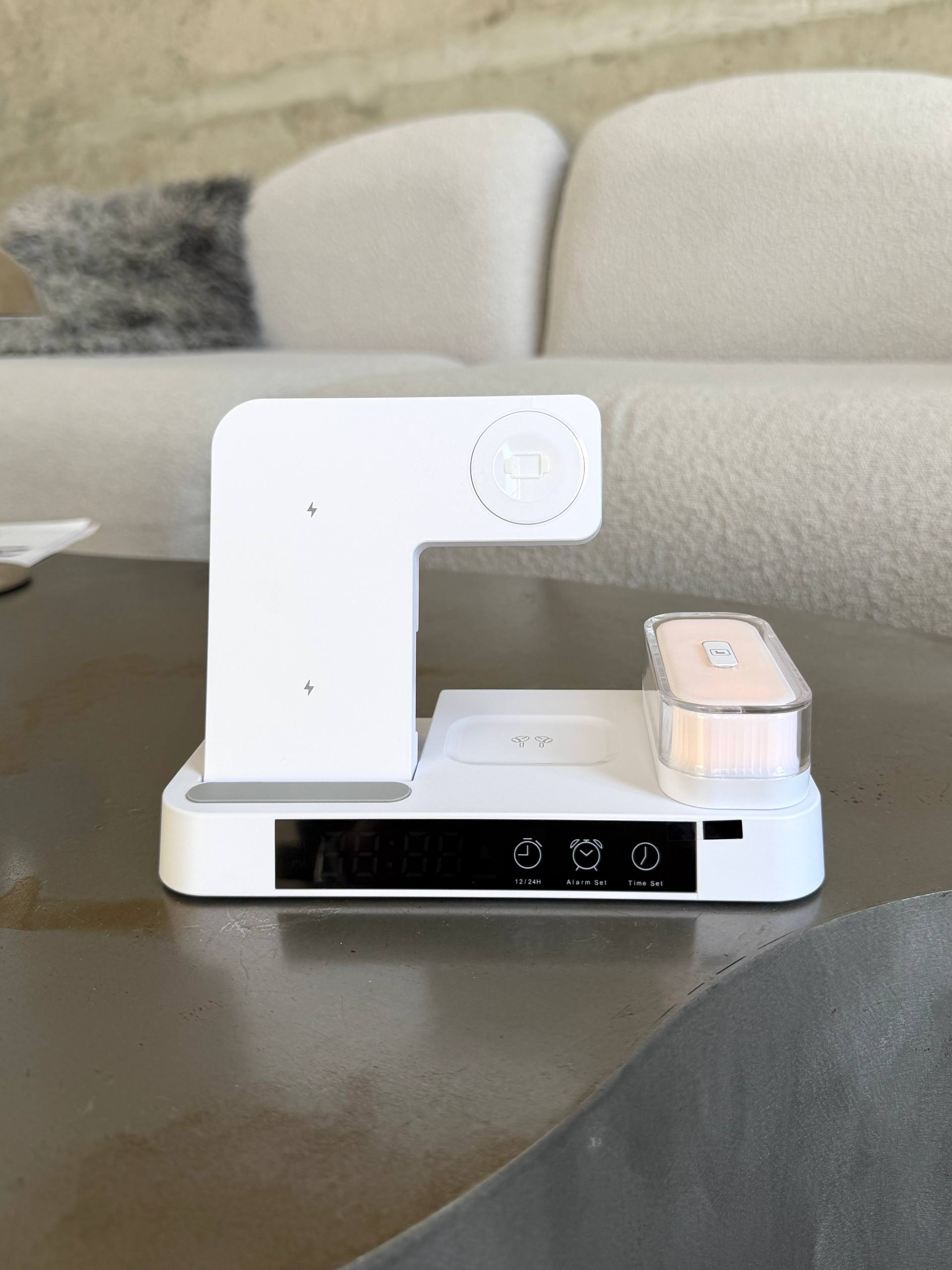 Зарядна станція 4 in 1 A37 30W White