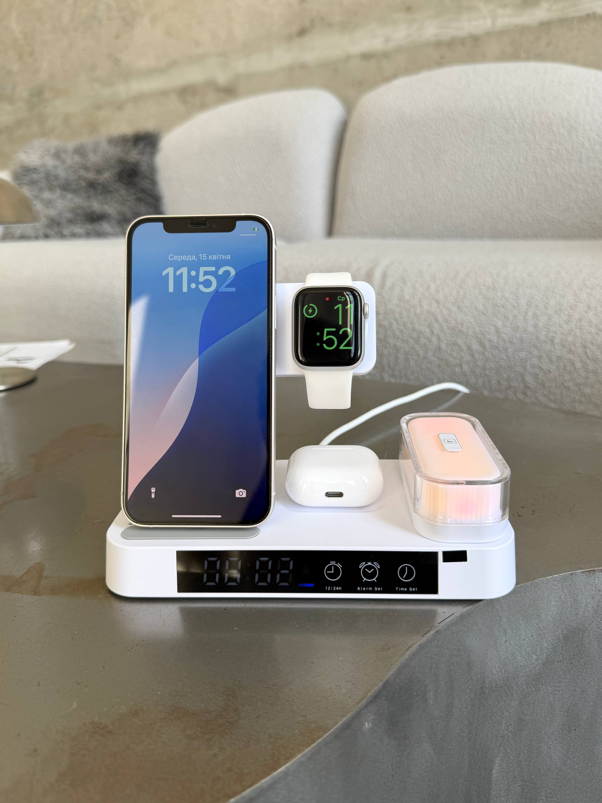 Зарядна станція 4 in 1 A37 30W White