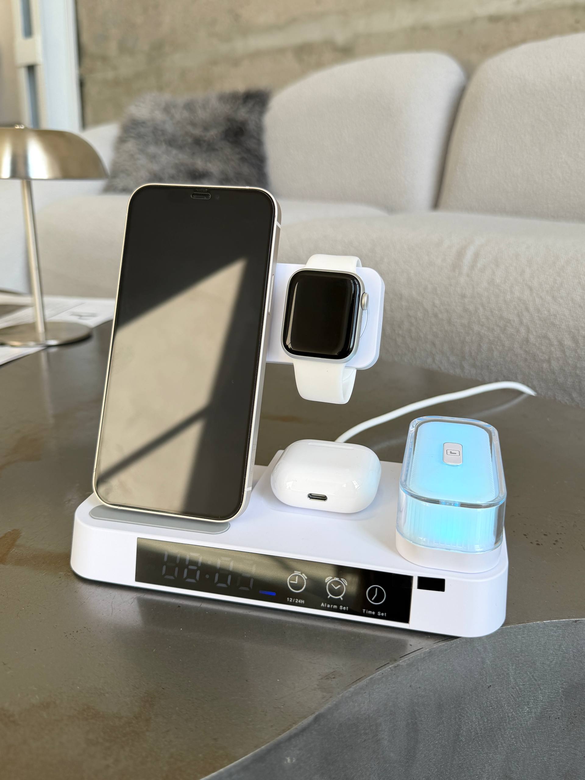 Зарядна станція 4 in 1 A37 30W White