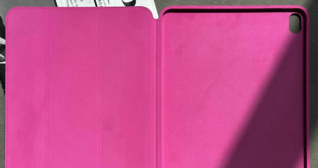 Чехлы для iPad Air 11