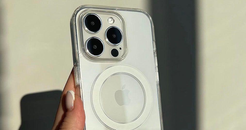 Чехлы для iPhone 13 Pro Max