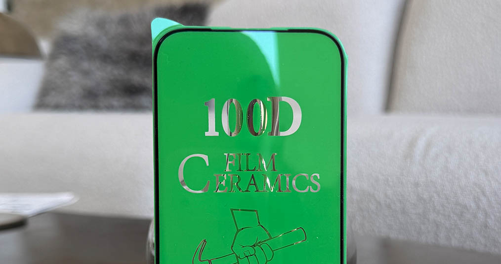 Гибкие стекла на iPhone