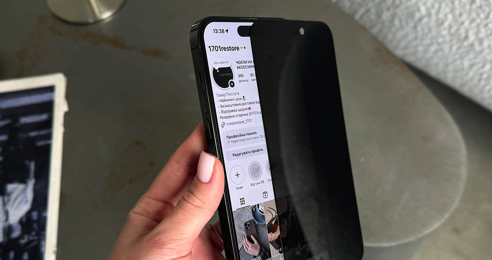 Стекла антишпион на iPhone
