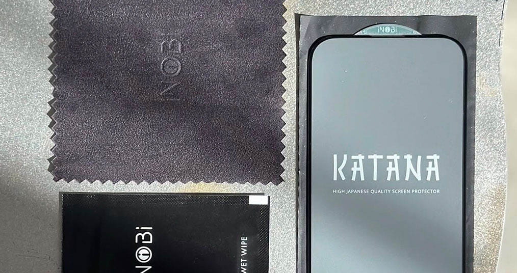 Защитное стекло для iPhone 15 Pro Max