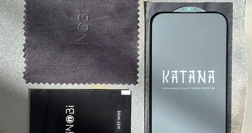 Защитное стекло для iPhone 16E