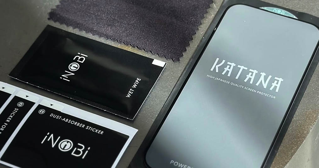 Защитное стекло для iPhone 17E