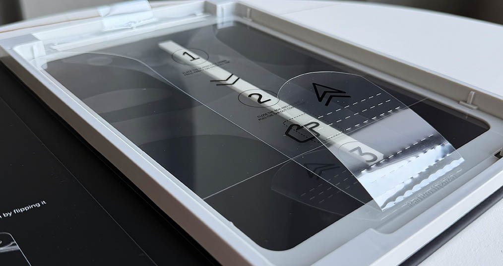 Защитные стекла на iPad Air